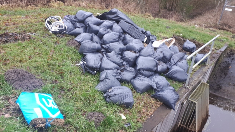 Weer tientallen zakken met hennepafval aangetroffen