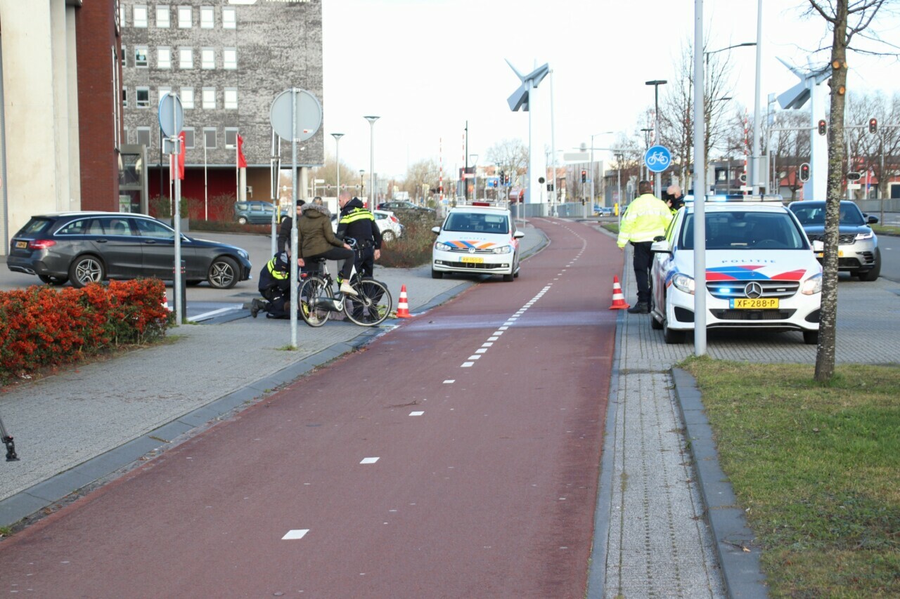 Fietser aangereden door automobilist in Assen