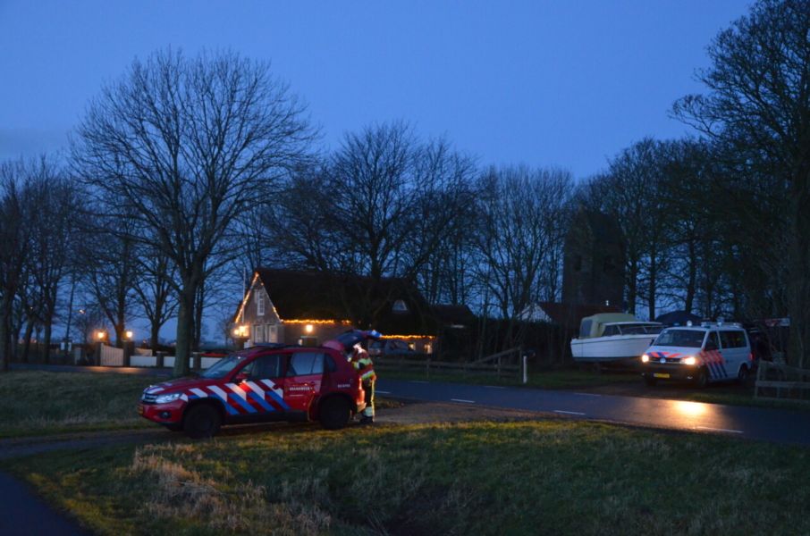 Hulpdiensten ingezet bij onderzoek naar ‘mogelijk gevaarlijke stoffen’ in Miedum