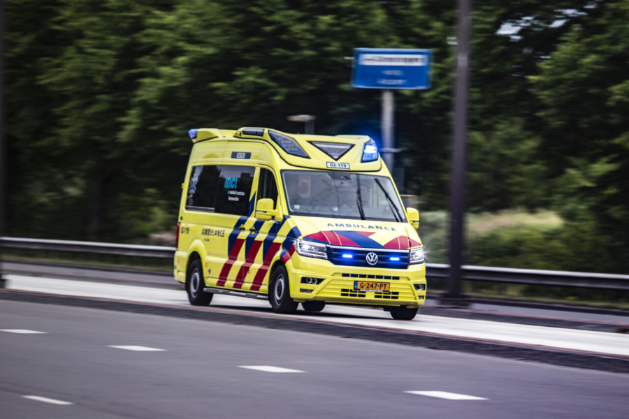 Fietser zwaargewond na verkeersongeval met andere fietser in Groningen