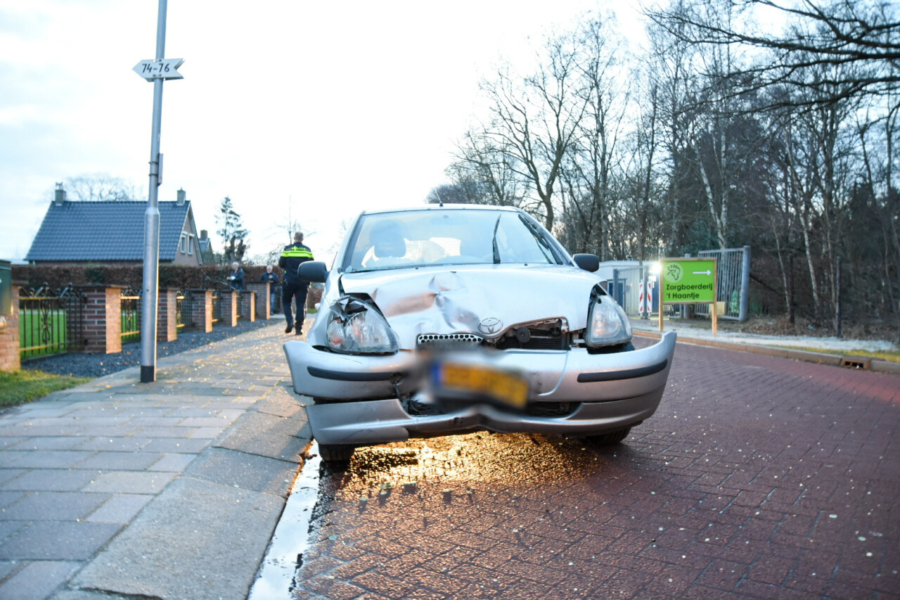 Twee voertuigen in botsing in Barger-Compascuum