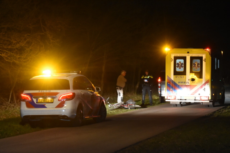 Fietser gewond bij botsing met busje in Roswinkel