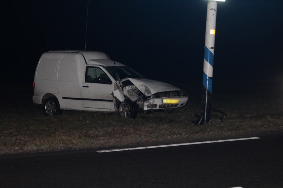 Bestuurder onder invloed krijgt ongeluk en negeert avondklok