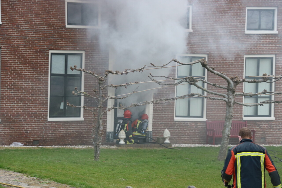 Brandweer voorkomt erger bij brand in woonboerderij