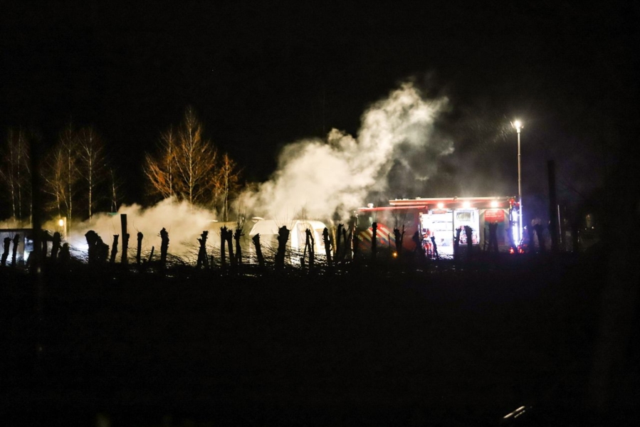 Camper volledig uitgebrand in De Westereen