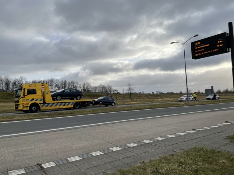 Twee voertuigen in beslag genomen en tientallen boetes bij verkeerscontrole