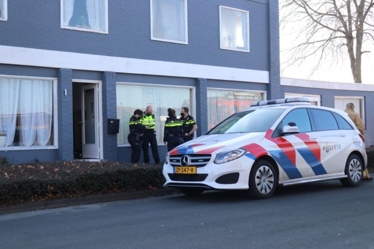 Twee aanhouding na aantreffen hennepkwekerij met 689 planten