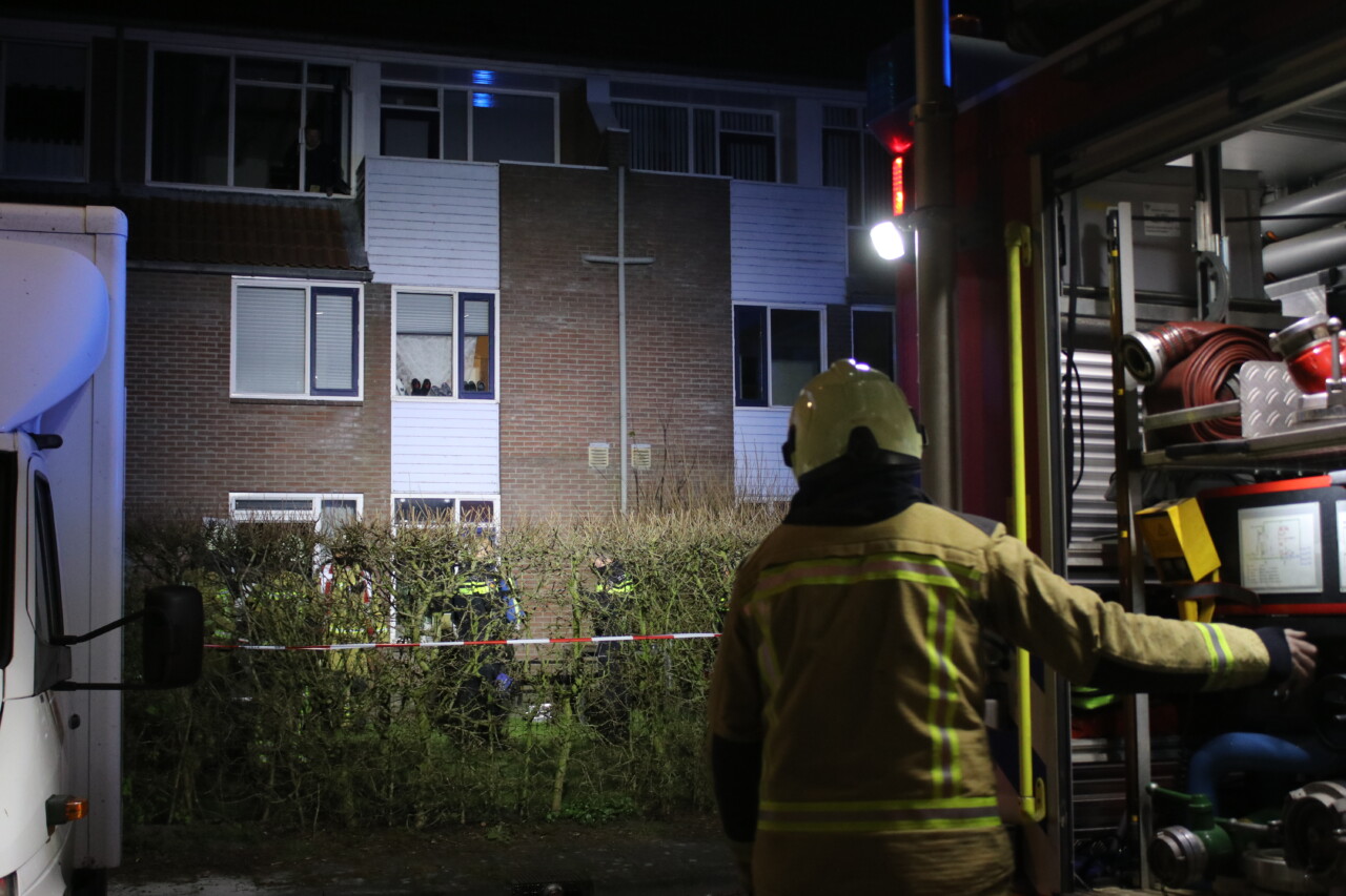 Persoon raakt gewond bij brand in een zorginstelling in Hoogeveen