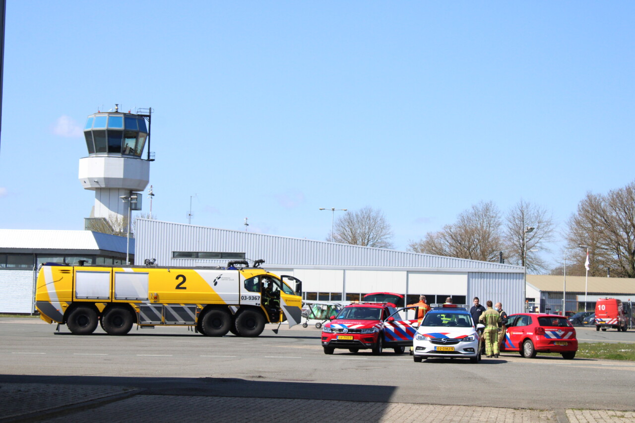 Vliegtuig met rook in de cabine maakt voorzorgslanding op Groningen Airport Eelde