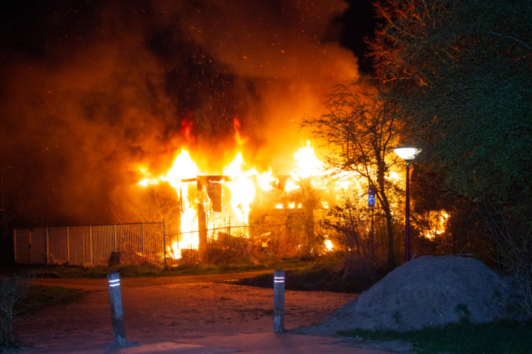 Wederom brand in voormalig gebouw muziekvereniging Dokkum