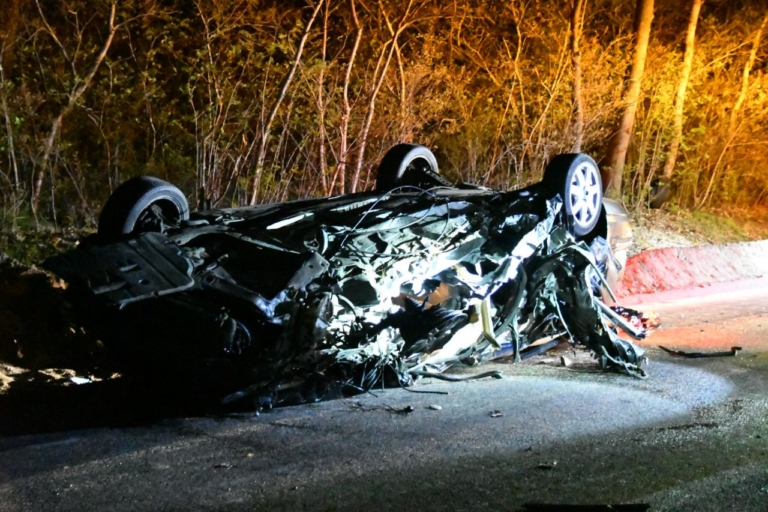 Auto total loss bij eenzijdig ongeval in Elsloo