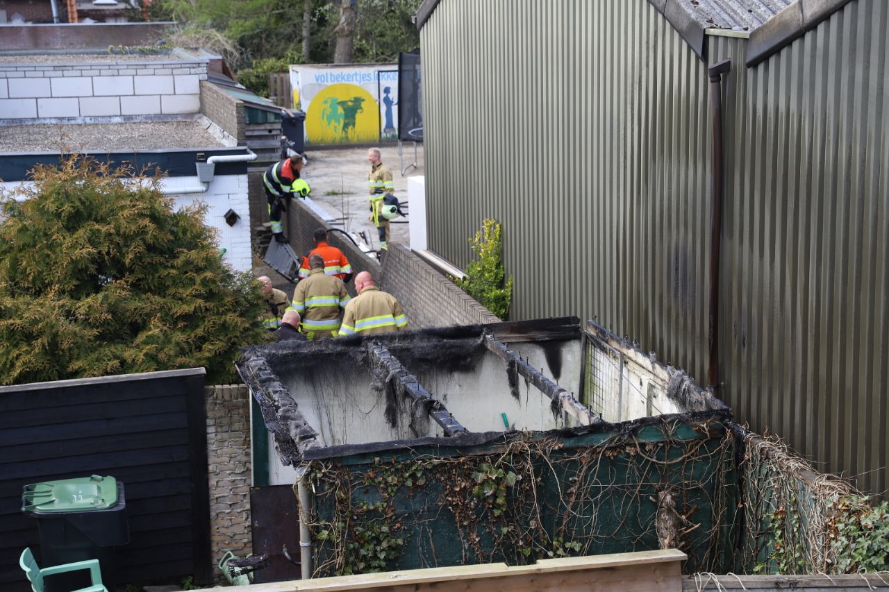 Brandweer weet erger te voorkomen bij schuurbrand in Gorredijk