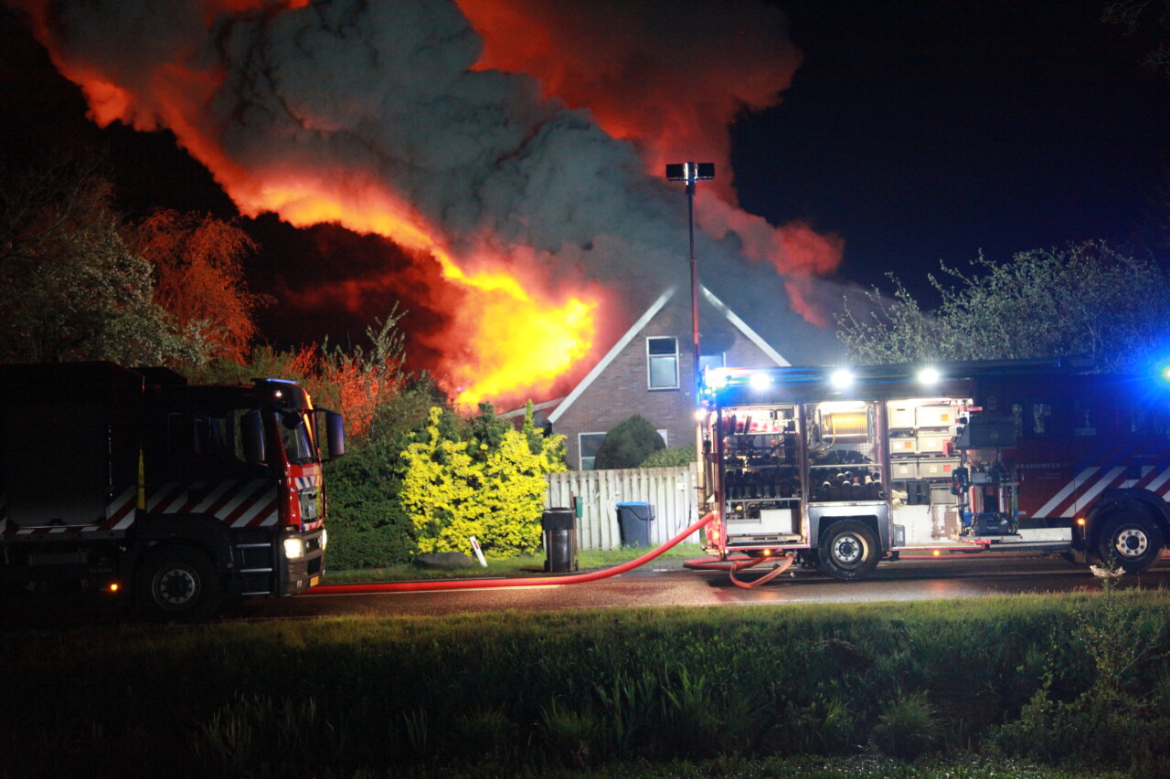 Woonboerderij verwoest door uitslaande brand in Huis ter Heide