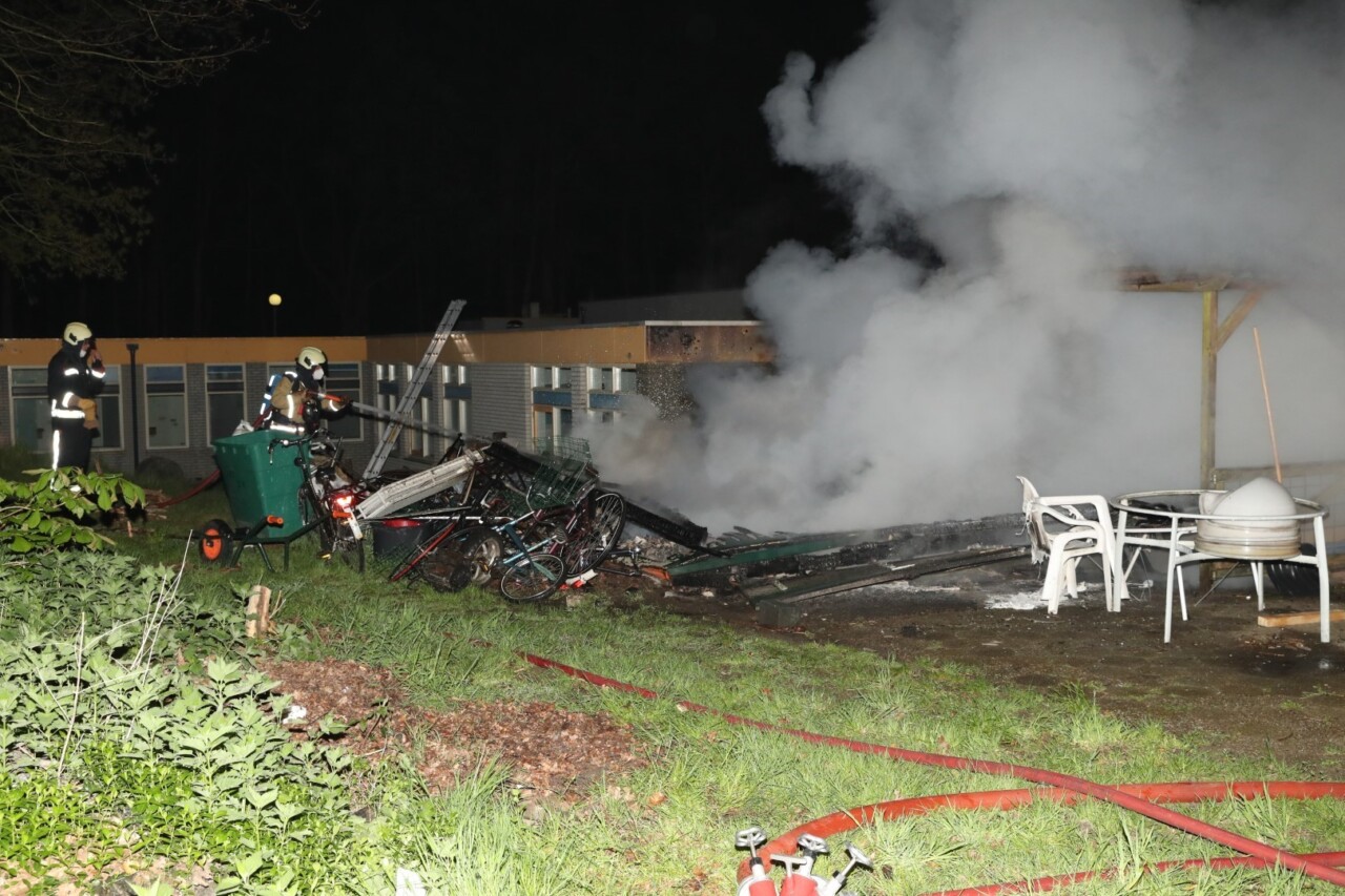 Schuurtje verwoest in Rolde