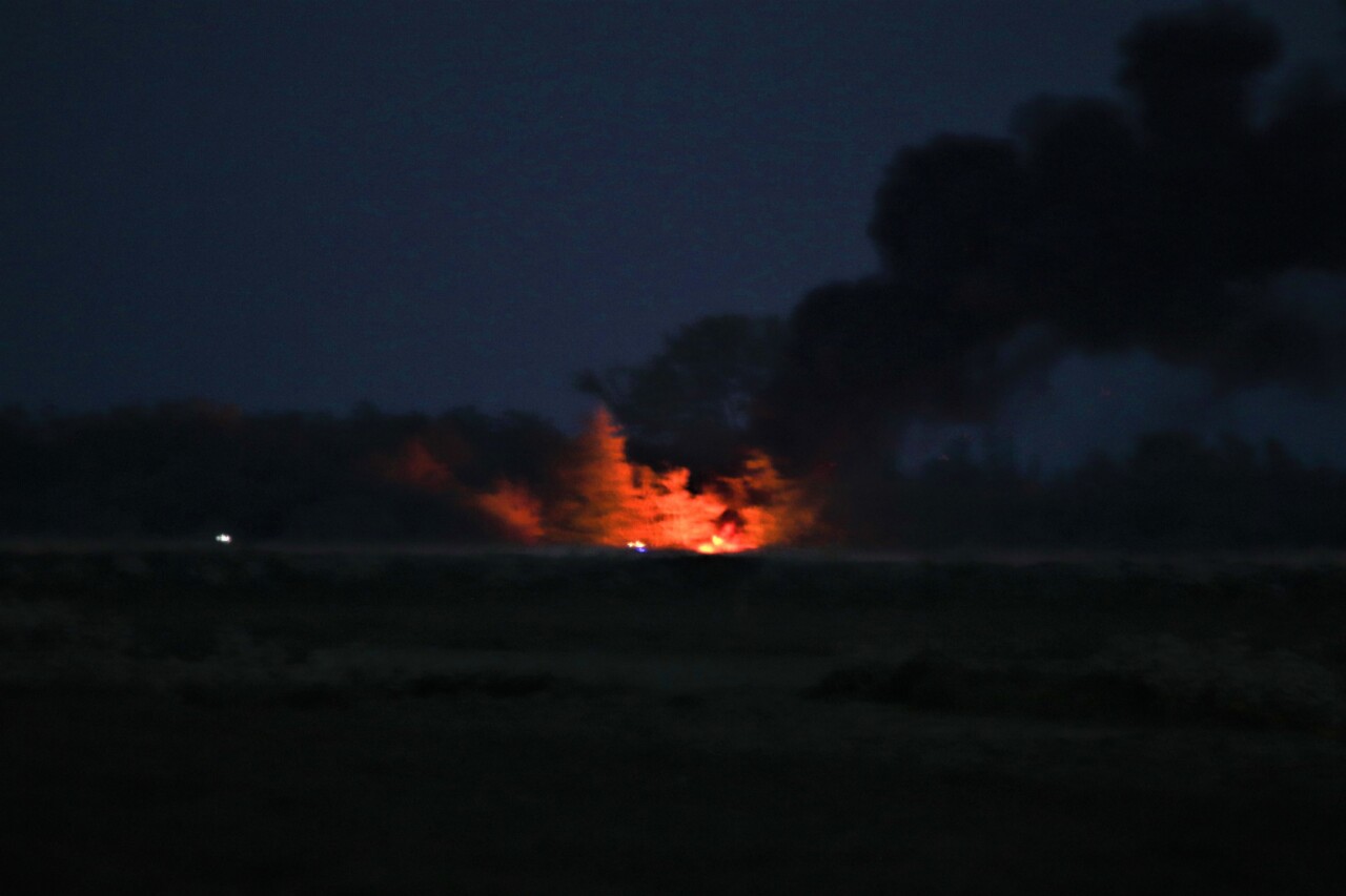 Hulpdiensten rukken groots uit voor melding van scheepsbrand in de Alde Feanen