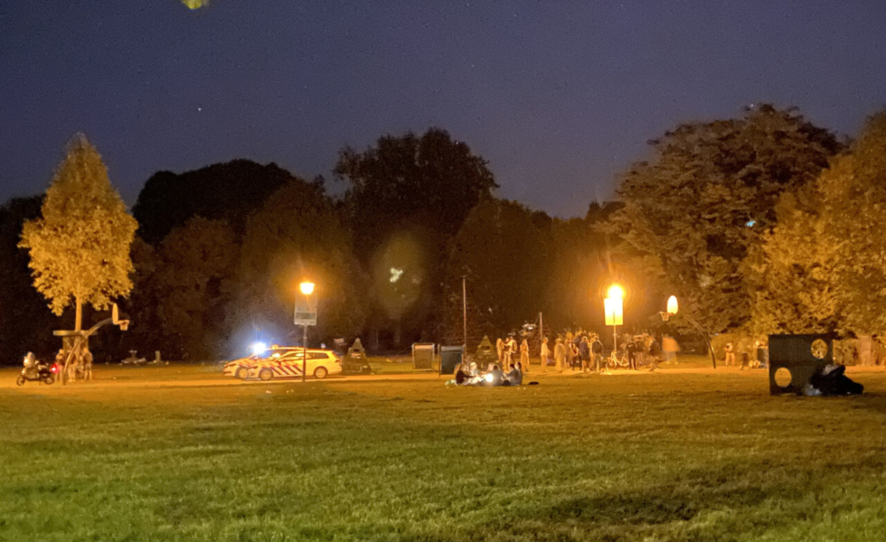 Politie veegt Noorderplantsoen in Stad voor derde nacht op rij leeg