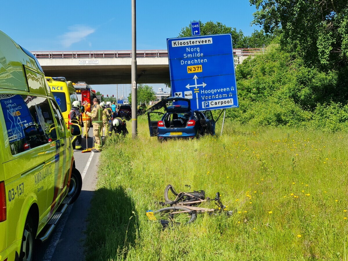 Forse schade bij aanrijding op Balkenweg in Assen