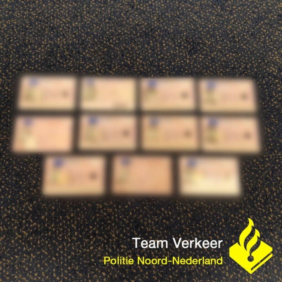 Politie vordert 11 rijbewijzen in bij controle op Molenweg in Oosterwolde