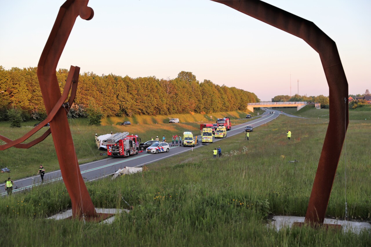 Veroorzaker zelf omgekomen bij dodelijk ongeval N34: politieonderzoek afgerond (video)
