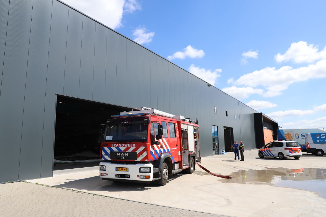 Bedrijfspand in Heerenveen ontruimd na brand in lasapparaat