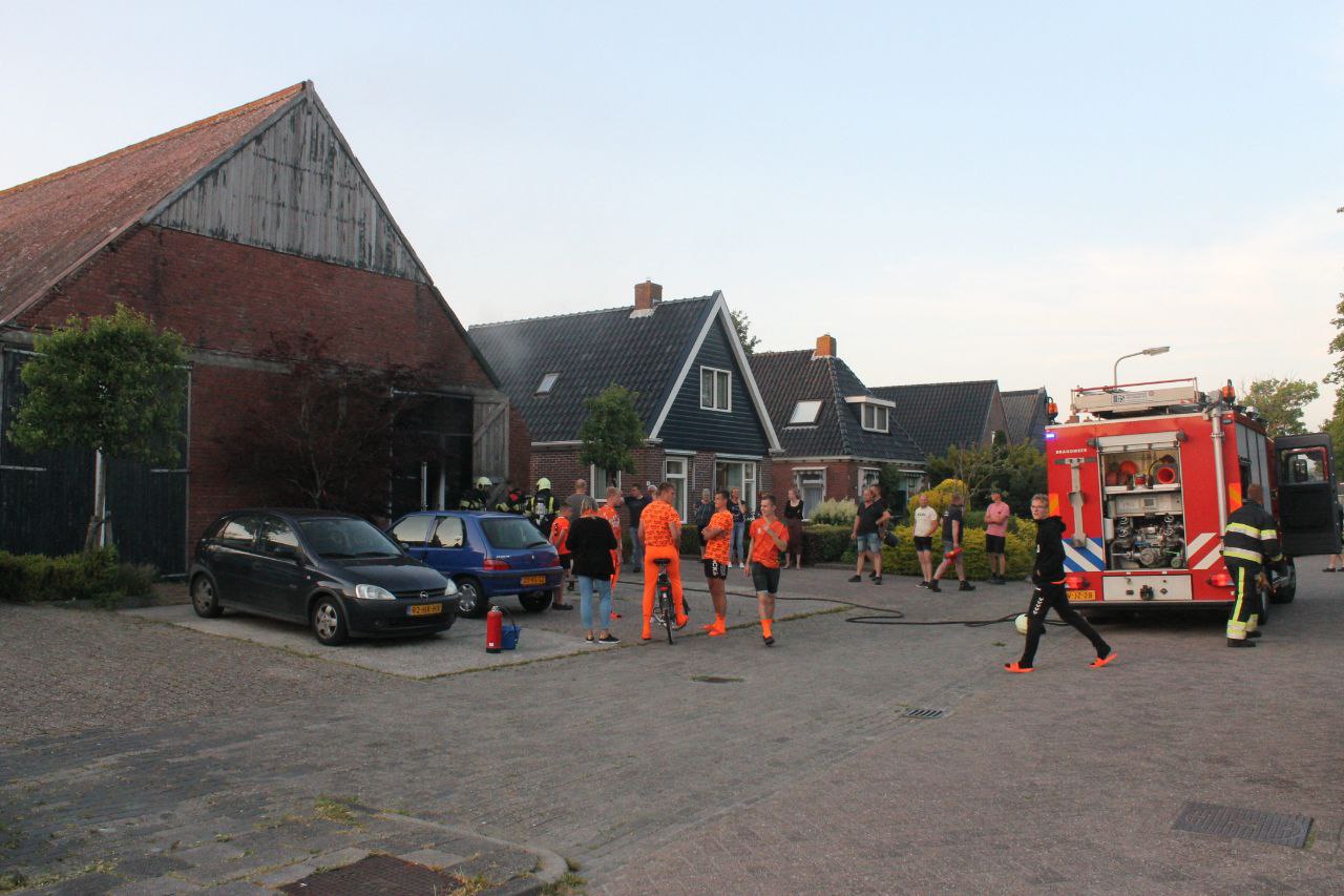 Brand in schuur in Oosternijkerk snel onder controle