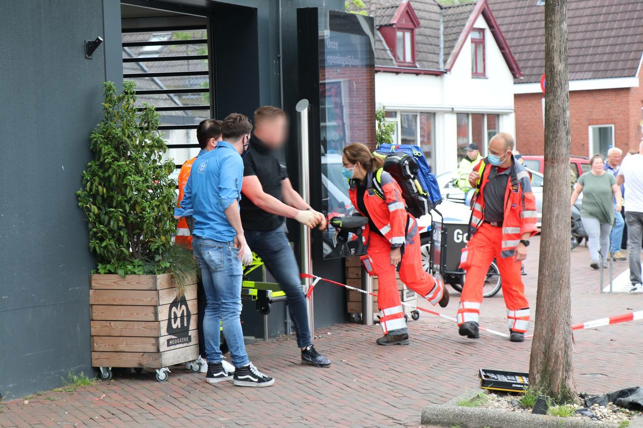 Jongen overleden na steekpartij in Albert Heijn in Hoogkerk
