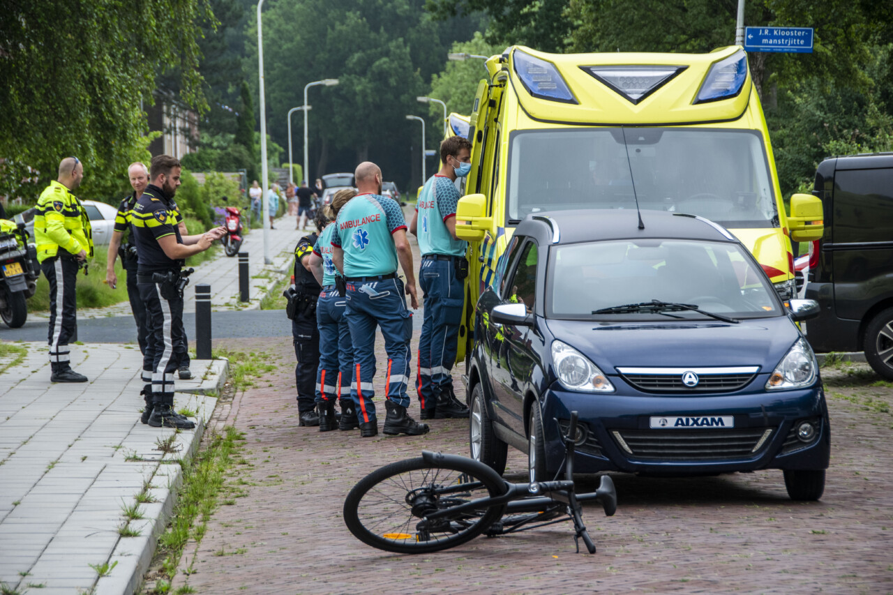 Fietser gewond bij aanrijding met brommobiel in Damwald