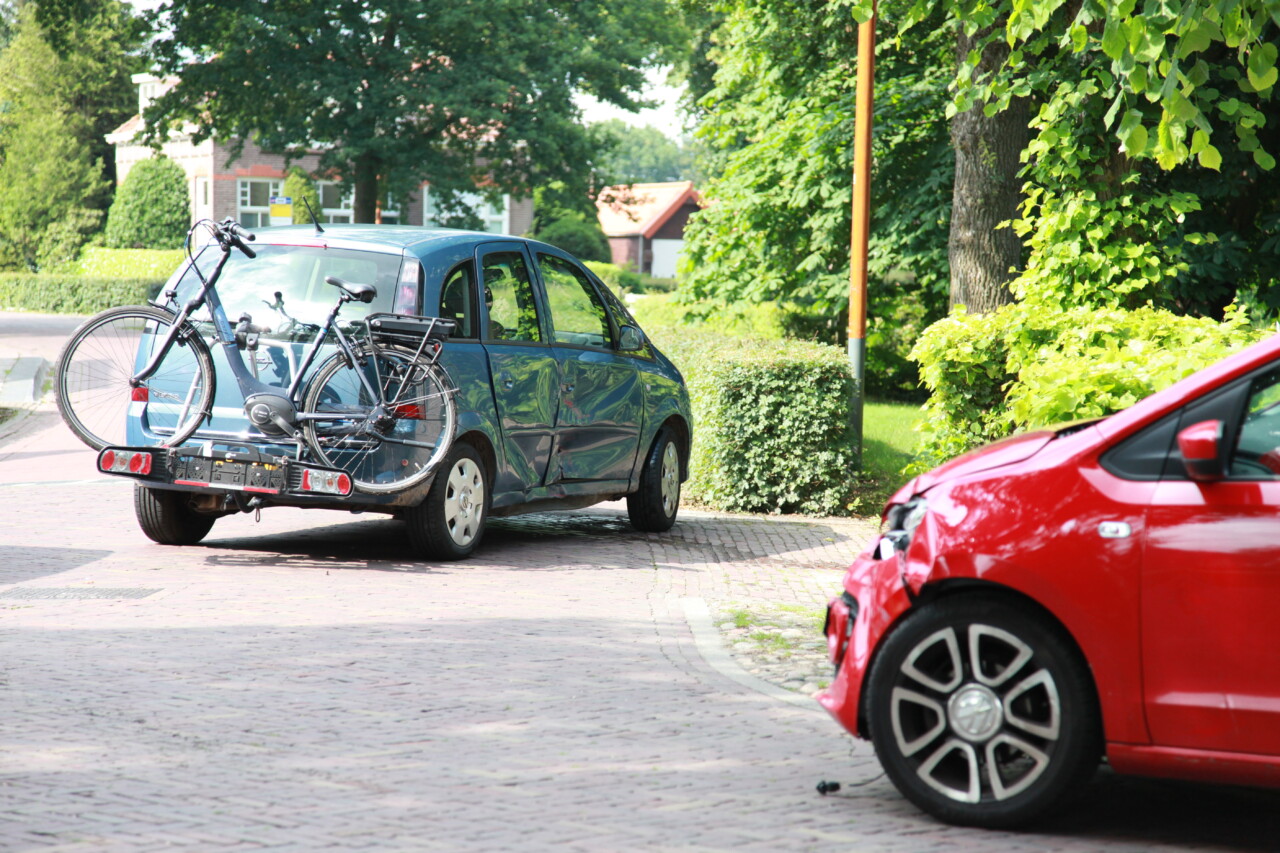 Vrouw gewond bij ongeval op kruising in Loon