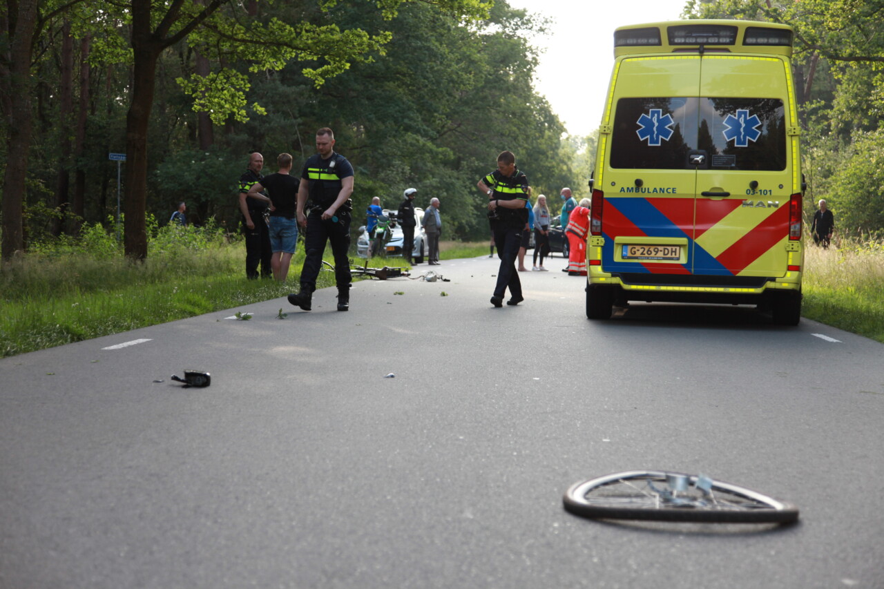 Fietsster ernstig gewond bij ongeval met auto in Norg