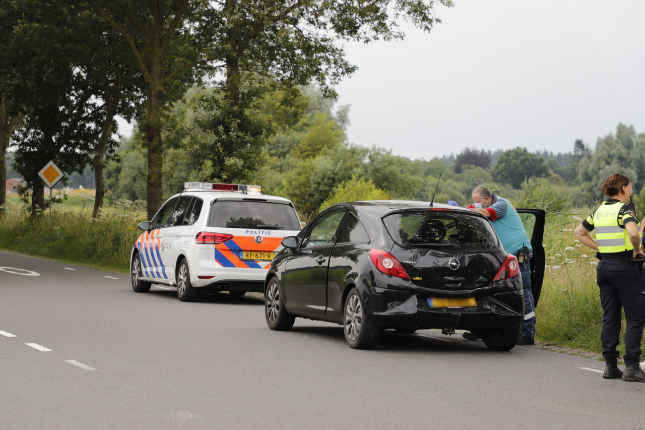 Gewonde bij kop-staartbotsing in Hoogeveen