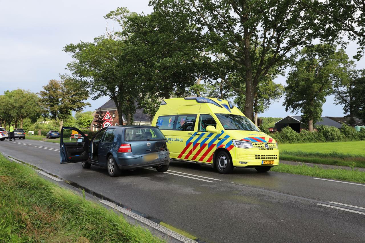 Gewonde bij ongeval met drie voertuigen op de N355 bij Noardburgum ...