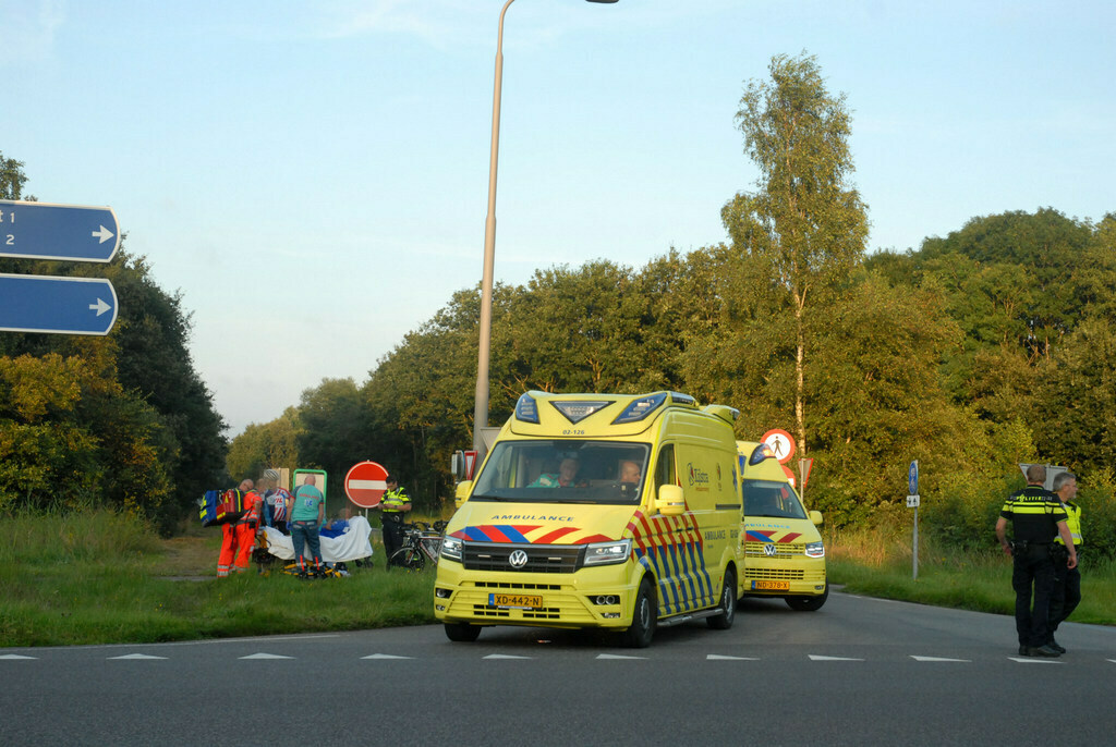 Wielrenner gewond na val bij Niebert