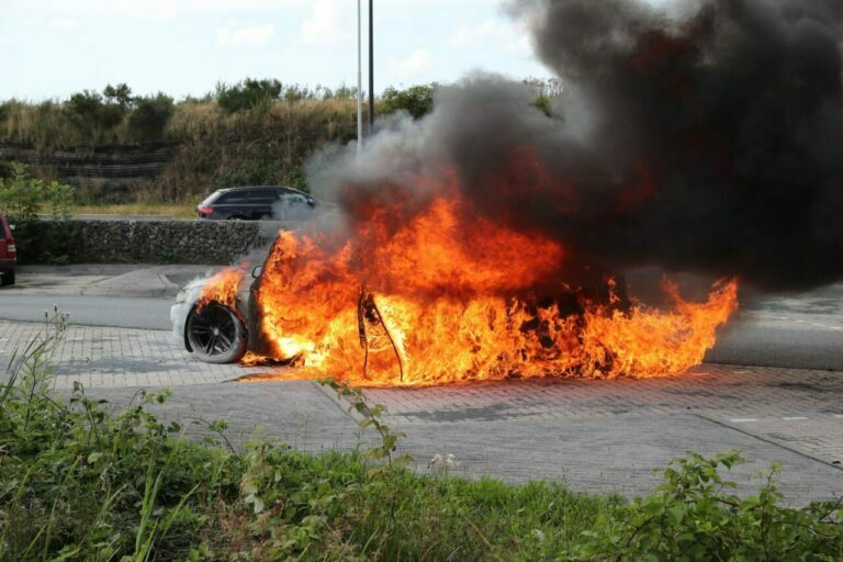 Auto uitgebrand in Gieten