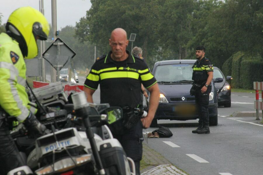 Flinke aanrijding tussen automobilist en fietser op N361 bij Ryptsjerk