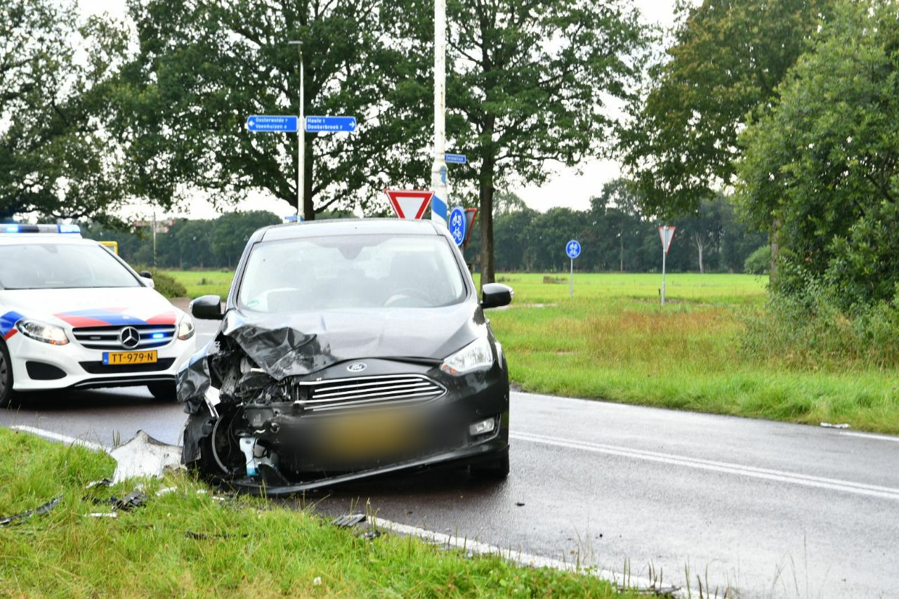 Veel schade bij ongeval nabij Haule