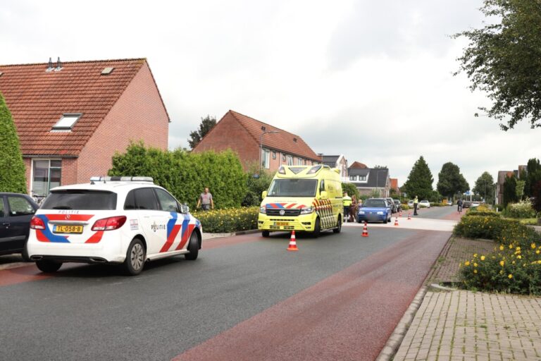 Aanrijding met letsel op kruispunt in Heerenveen; kinderen erg geschrokken
