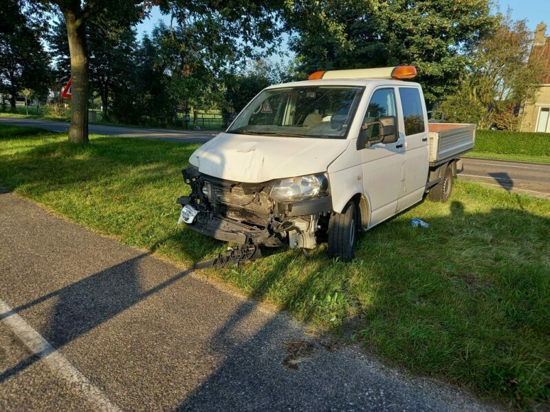 Kettingbotsing op N358 bij Surhuisterveen