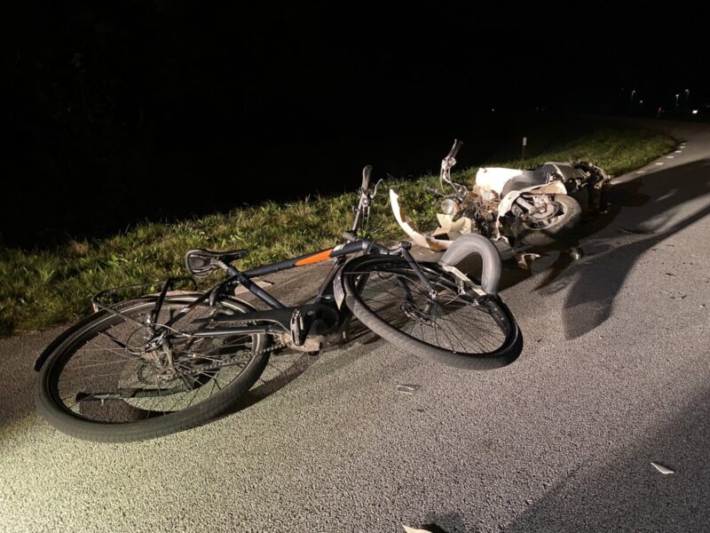 Scooterrijder gewond bij botsing met fietser bij Sumar