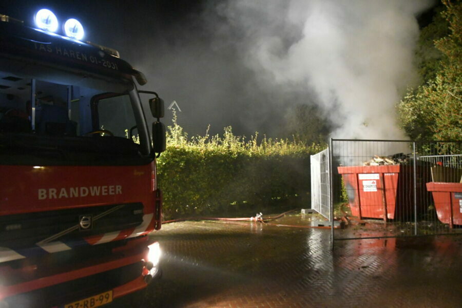 Brand in afvalcontainer geblust in Onnen