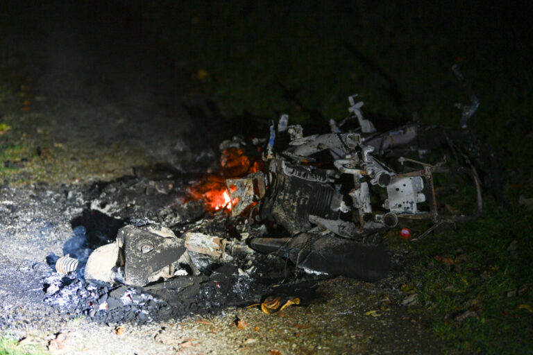 Brandende scooter aangetroffen in Hoogezand