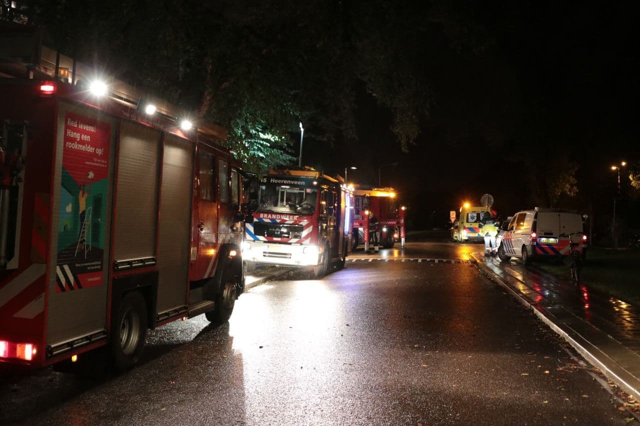 Brand in Heerenveense flat, één persoon naar ziekenhuis