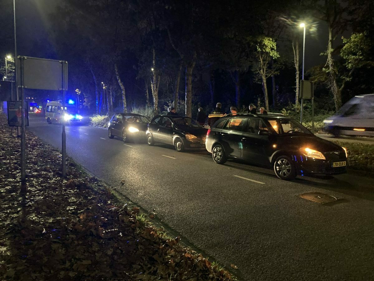 Eén gewonde bij kop-staartbotsing in Emmen