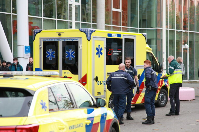 18-jarige verdachte aangehouden voor steekpartij op school in Groningen (video)
