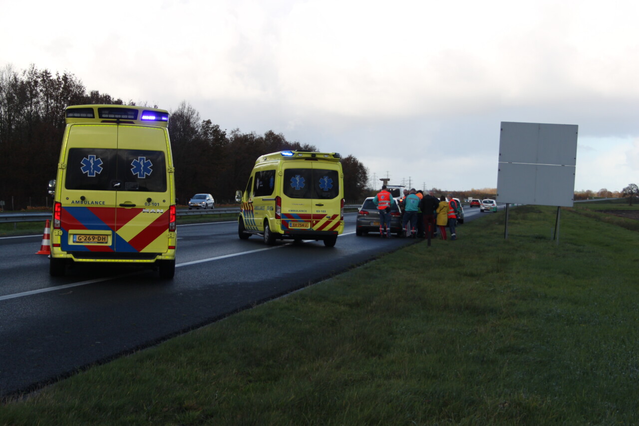Ongevallen op A28 bij Hooghalen, veel vertraging