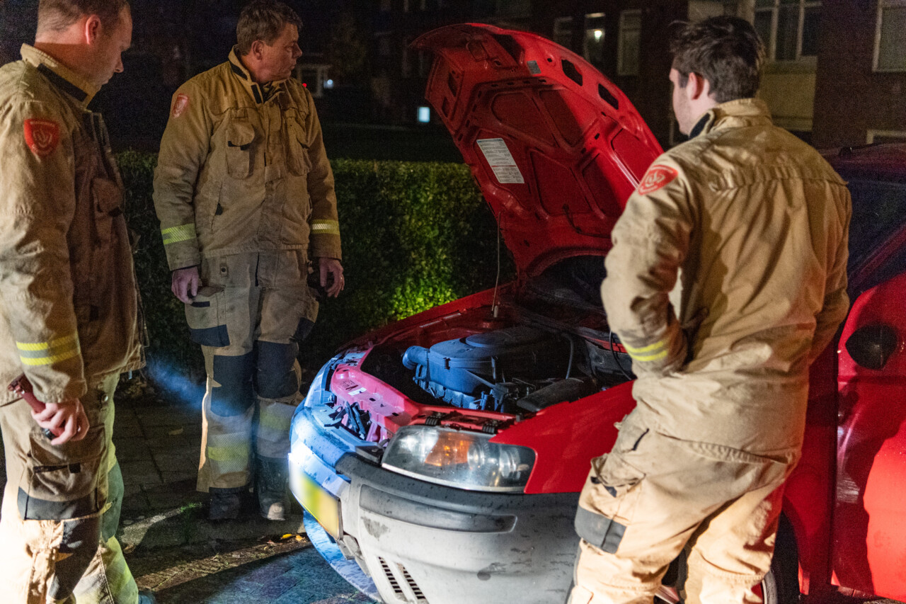 Brandweer rukt met spoed uit voor melding ‘autobrand’ in Hoogezand