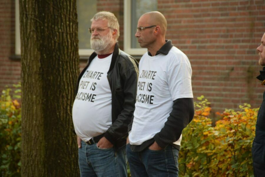 Onrust in Surhuisterveen door twee demonstranten
