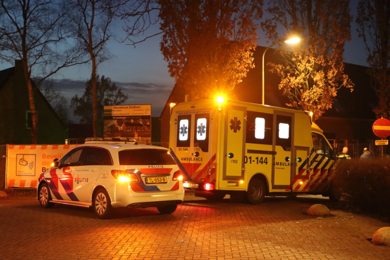 Botsing tussen automobilist en fietser op kruising in Zuidhorn