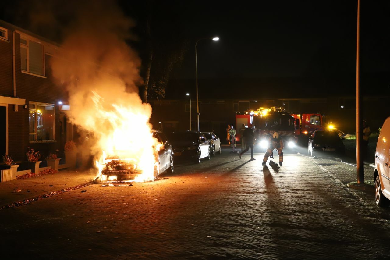 Wederom autobrand in Hoogeveen