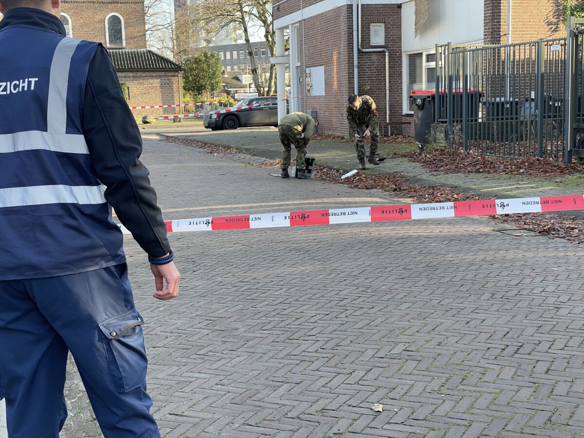 EOD ter plaatse in Emmen in verband met verdacht pakketje