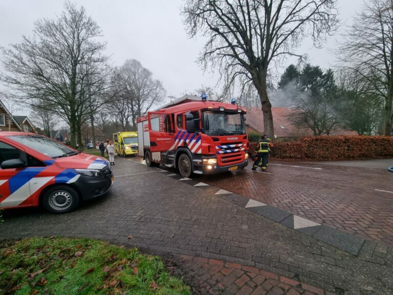 Brand in schuur van woonboerderij in Bellingwolde